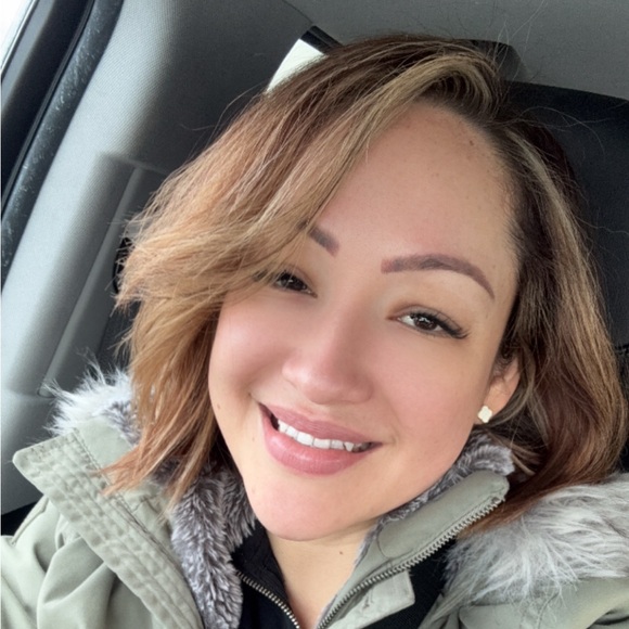 Meet your Posher, Yessi - Picture 1 of 1